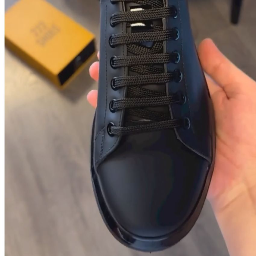 Black Sneakers - Lace-Up - Non-Slip - Walking Shoes - Men's Sneakers