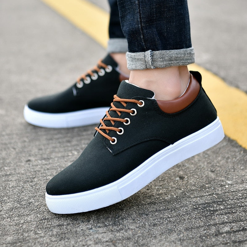 Slip-on Sneakers - Men's Casual Leisure Canvas Sneakers