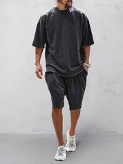 Two-Piece Set - Men's Oversized T-Shirt and Sweat Shorts Set